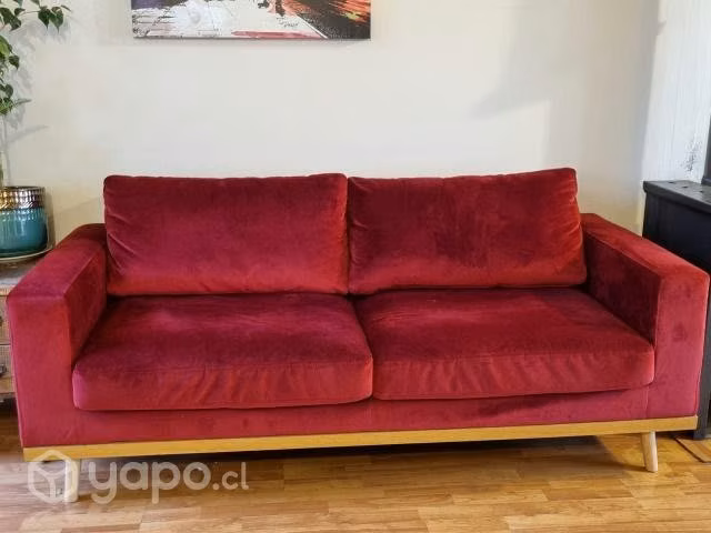 Sofa Rojo Terciopelo, excelente estado.