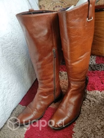 Botas mujer marca POLLINI DE CUERO