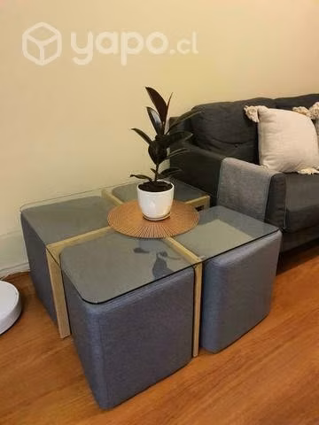 Mesa de centro con 4 puff (como nueva)