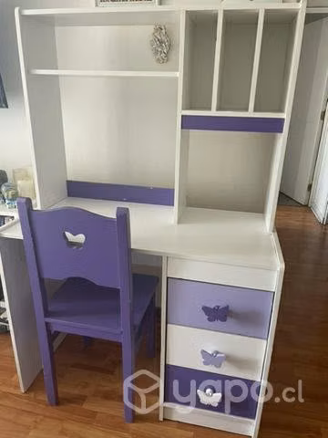 Escritorio niñita con silla