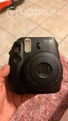 Cámara instantánea Instax 8 mini.