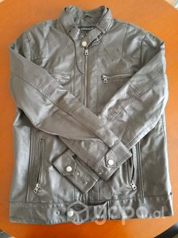 Chaquetas de cuero café M y negra L