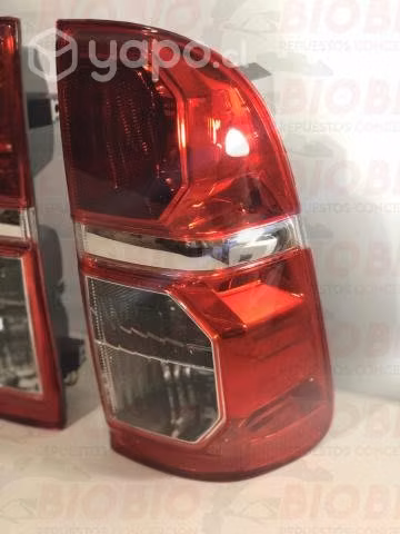 Farol Trasero Toyota Hilux 12/15 (koto)