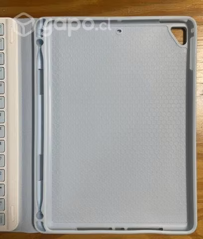 Carcasa para iPad 9.7 con teclado touchpad