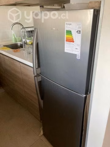 Refrigerador Winia poco uso 197 litros - Imagen 2