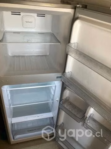 Refrigerador Winia poco uso 197 litros