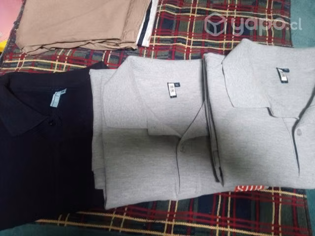 Se regala, ropa varón, poco uso