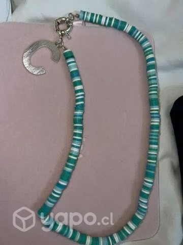 Collar C verde