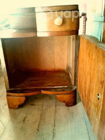 Velador antiguo de madera - Imagen 2