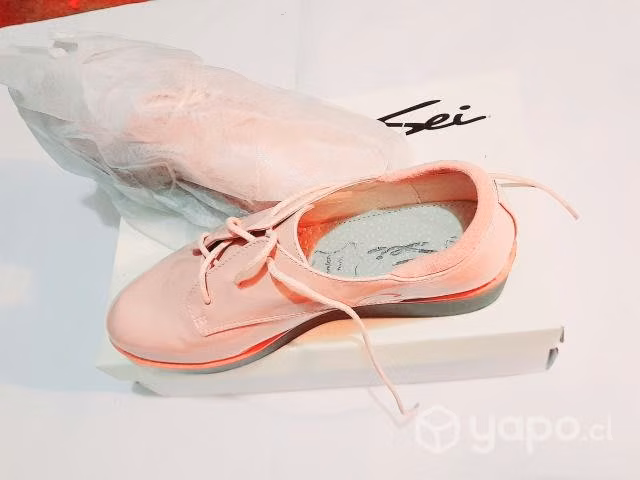 Zapato rosa pastel, charol