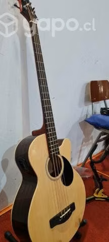 Bajo electroacustico nuevo