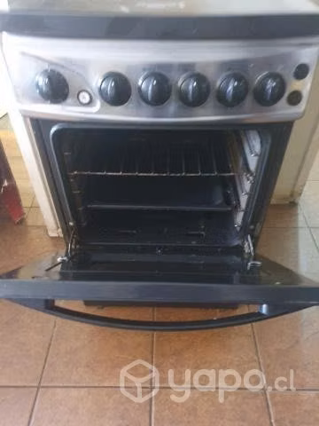 Cocina fensa en buen estado