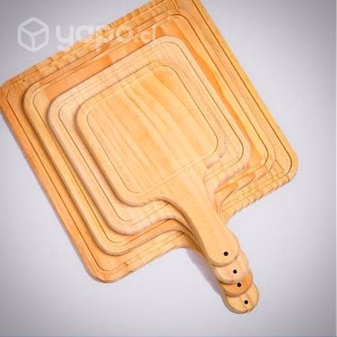 Platos y bases de madera