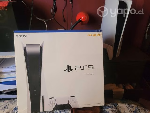 PlayStation 5 con 5 juegos