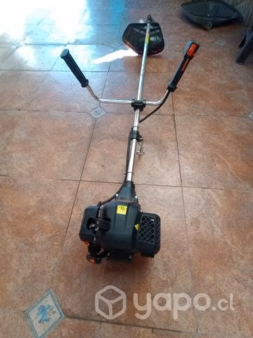 Desmalezadora Toyaki TK-D62CC casi sin uso