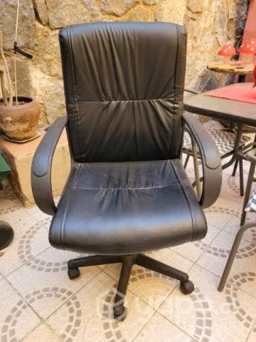 Notebook + incluyó silla Escritorio