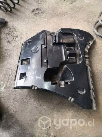 Mensula o guia de parachoque BMW F10 tr/rh