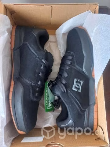 Zapatillas Nuevas DC 43