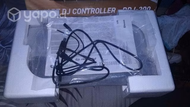 Controlador DDJ-2000