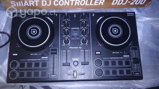 Controlador DDJ-2000