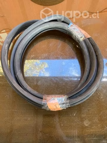Goma contorno pilar puerta tras izq Chv Captiva