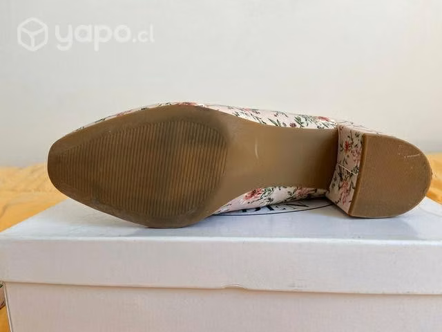 Zapatos de mujer floreado 39
