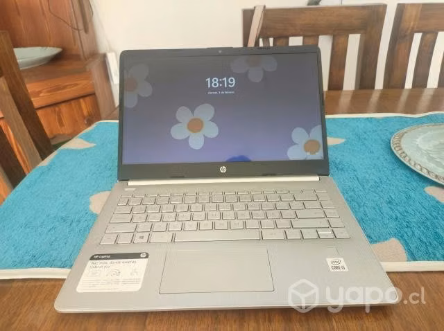 notebook semi nuevo