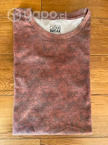 Polera Cloud Break Talla M