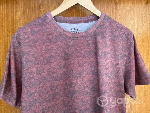 Polera Cloud Break Talla M