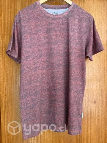 Polera Cloud Break Talla M