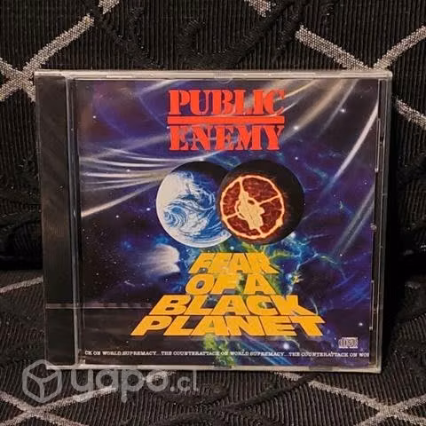Cd public enemy / fear of a dark planet (1990)