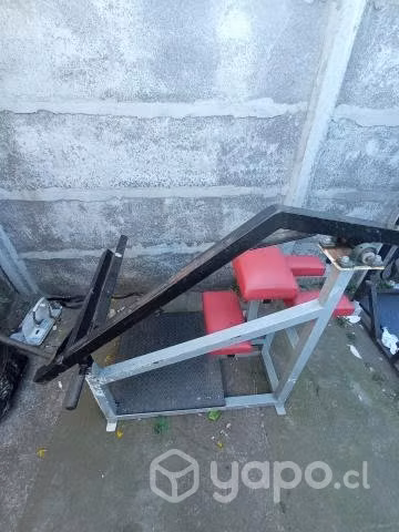Máquina para patada gluteo