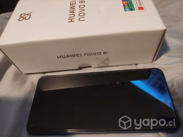 HUAWEI nova i8