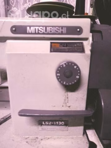 Maquina recta y una overlok