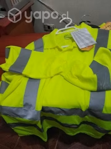 Poleras de trabajo flurecente.