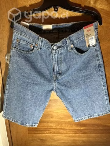 Short levis