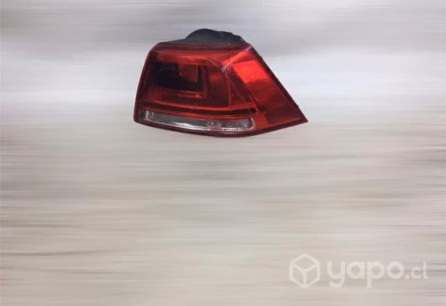 Foco Trasero RH Volkswagen Golf 2015 2019