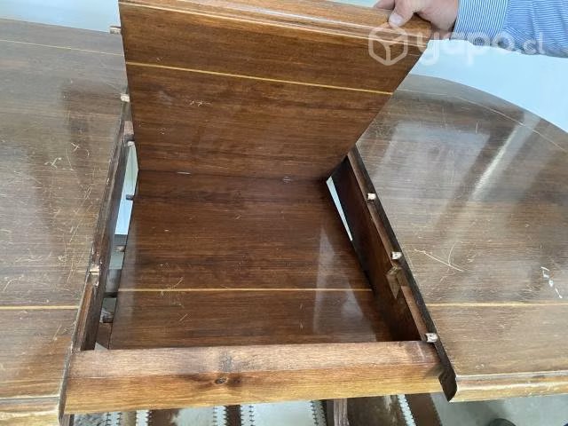 Mesa de la reina Ana