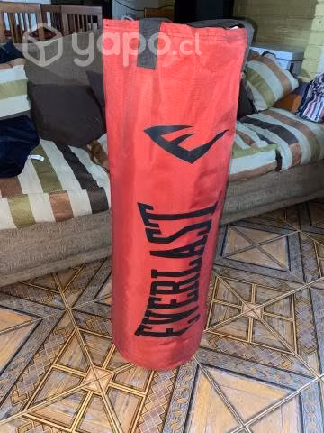 Saco y guantes de box Everlast