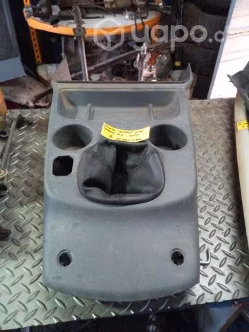 Consola central piso Ford ranger 3.2 2013