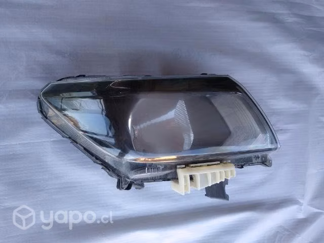 Optico Nissan Np300 fondo negro 15/20 derecho