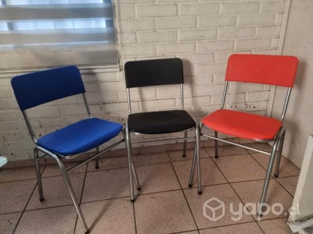 Silla Plástica estructura metálica