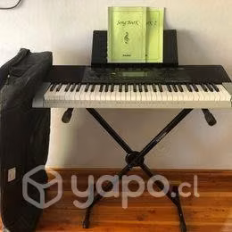 Teclado electrónico CASIO CTK-4400 con atril y más