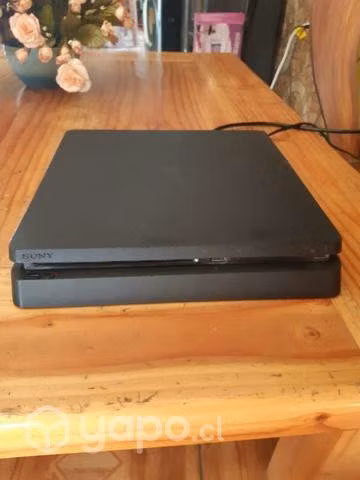 PlayStation 4 en buenas condiciones
