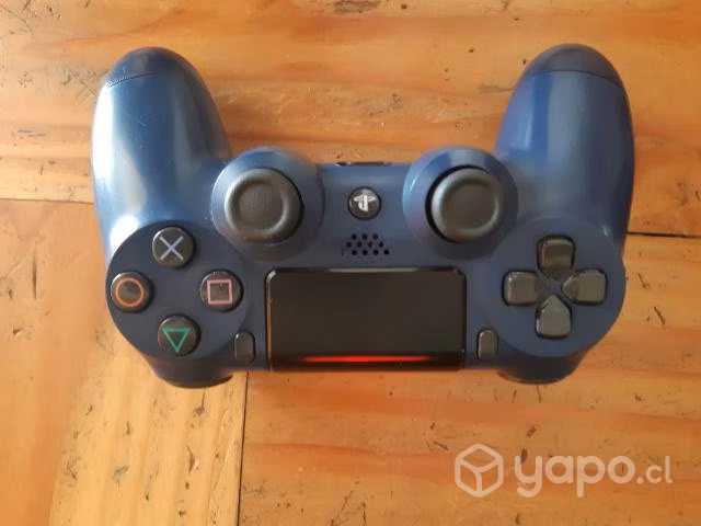 PlayStation 4 en buenas condiciones