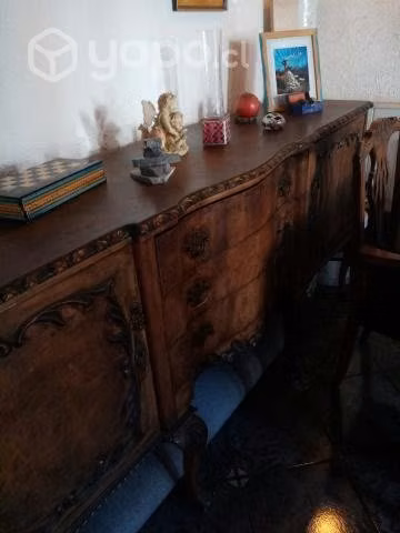 Juego de comedor y mueble antiguo