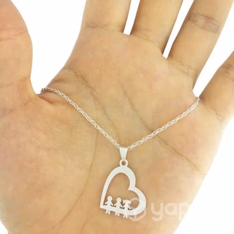 Collares de corazón con niños de plata