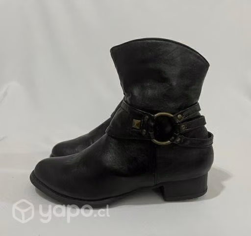 Botín 100% Sintético Marca Barbados N*36 Negro