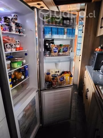 Refrigerador Hisense Bottom freezer 262 litros