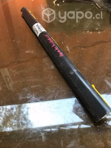 Moldura lame vidrio puerta trasera izquierda Honda